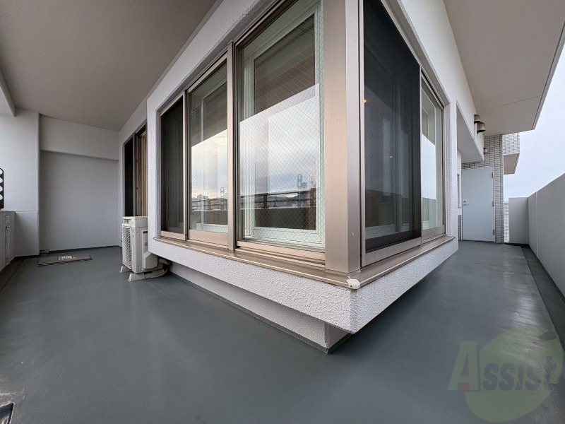 バルコニー　バルコニーです。洗濯物を干したり一息ついたりできますね！