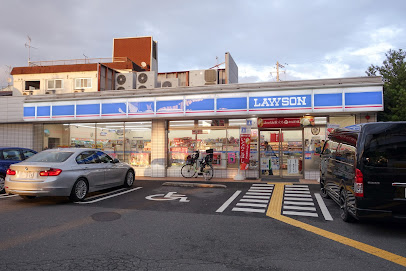 コンビニ　ローソン 大阪空港東店（コンビニ）まで151m