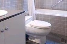 トイレ　反転タイプ