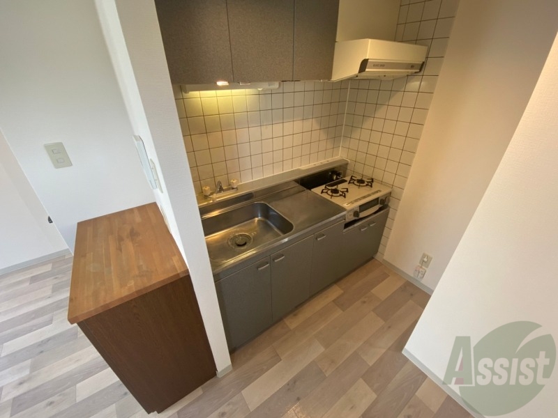 キッチン　洗い場が大きくて洗い物もしやすそうです。