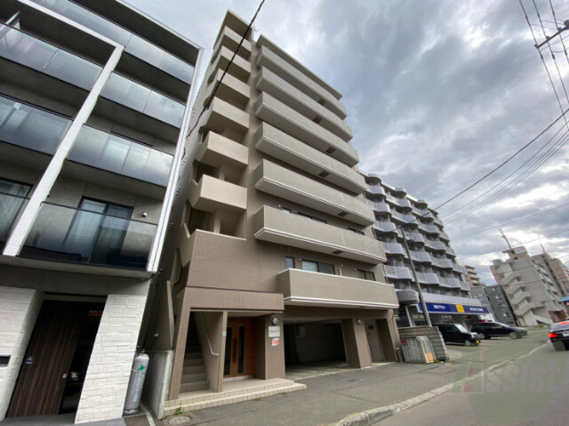 建物外観　札幌市中央区南１１条西『クレインコート』