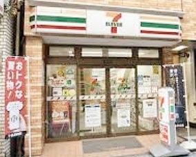 コンビニ　セブンイレブン神田駅西口通り店（コンビニ）まで40m