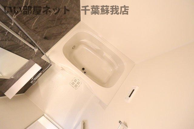 バス・シャワールーム　落ち着いた空間のお風呂です