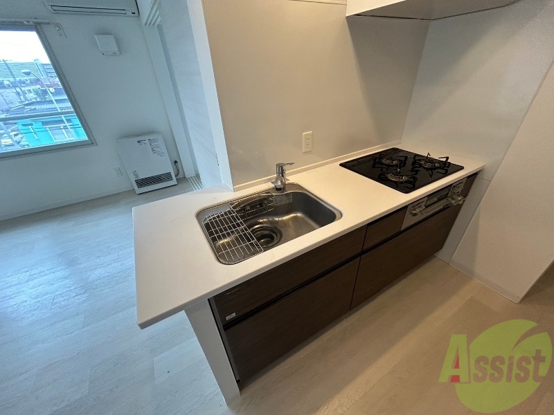 キッチン　キッチンはスペースも広々していて使いやすそうですよ！