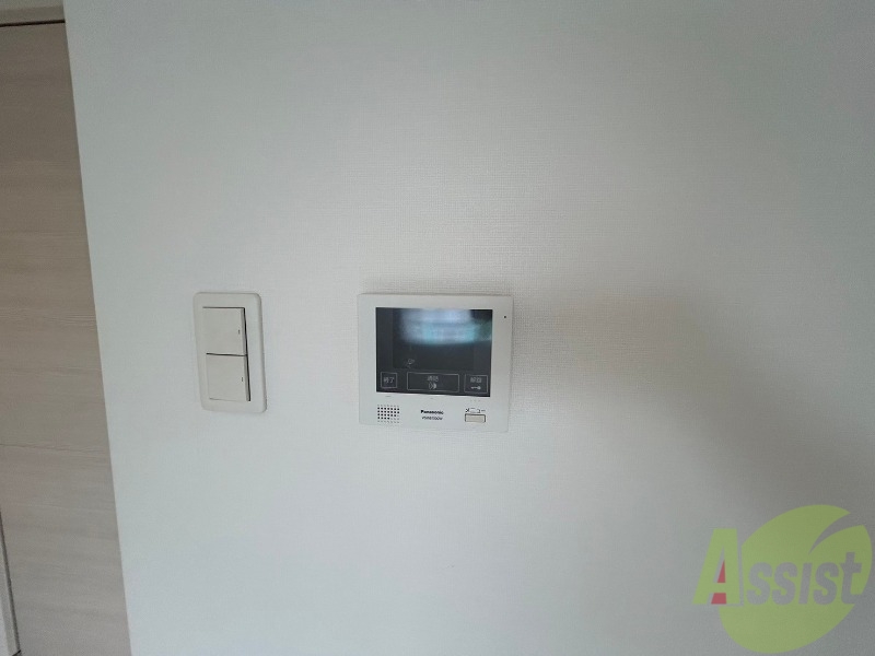 セキュリティ　ＴＶモニター付インターホンです。来客者の顔が見えるので安心！