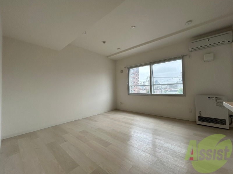 居室・リビング　広くてキレイなお部屋が広がっていて、充実した生活が送れそう。