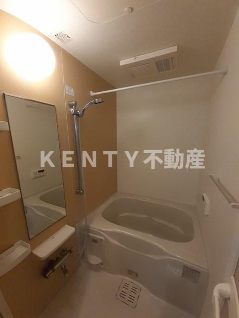 バス・シャワールーム　日々の疲れを癒すお風呂付です