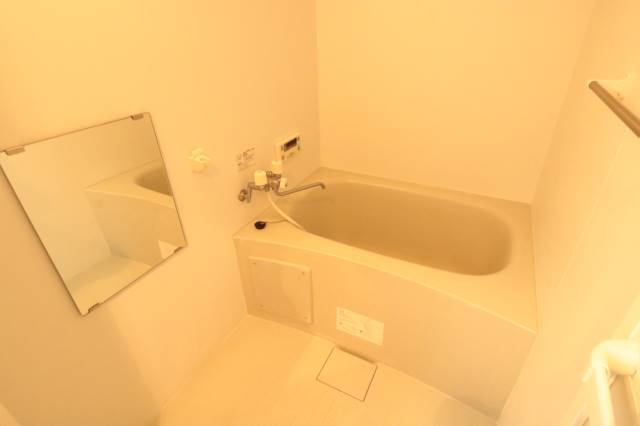 バス・シャワールーム　清潔感のある浴室♪