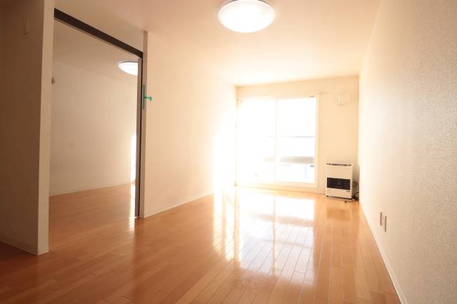 居室・リビング　日当たり良好♪