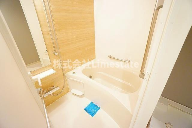 バス・シャワールーム　別部屋参考写真