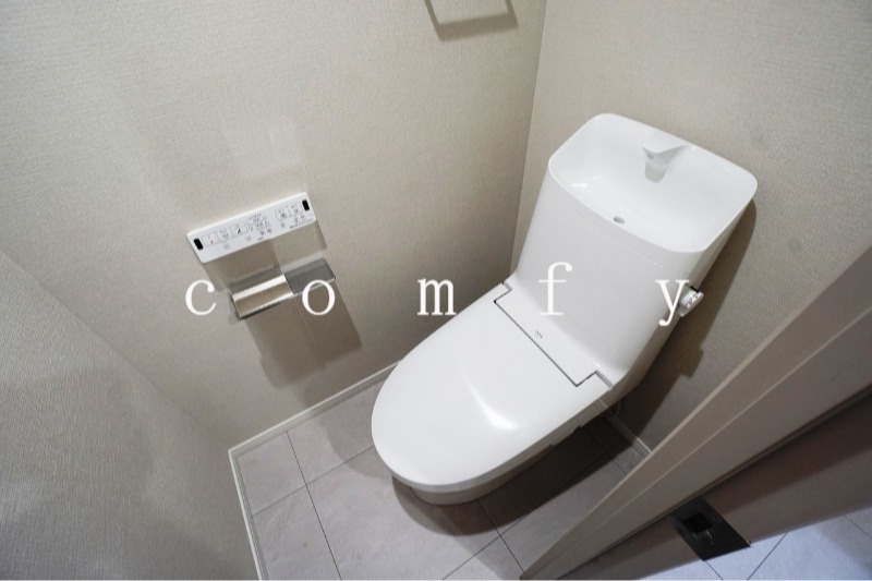 トイレ　ウォシュレット付きトイレ