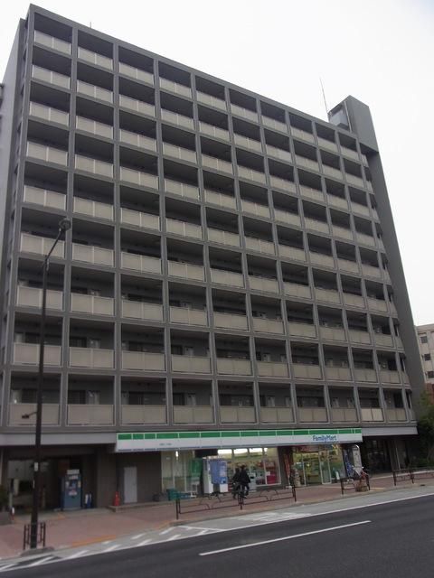 バルコニー　重厚感溢れる外観