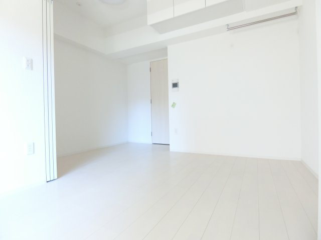 居室・リビング　詳細は、RISUMO江坂本店→06-6155-7137まで♪