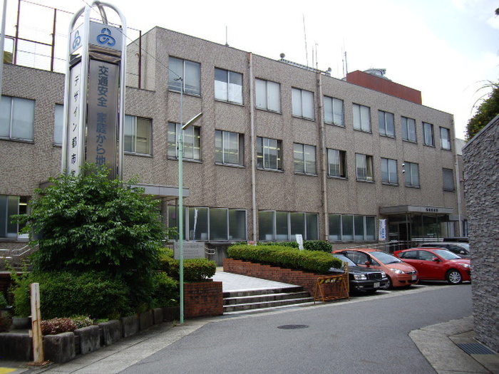 役所　名東区役所（役所）まで497m