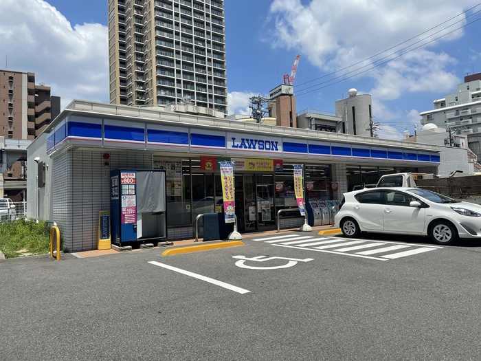 コンビニ　ローソン（コンビニ）まで516m