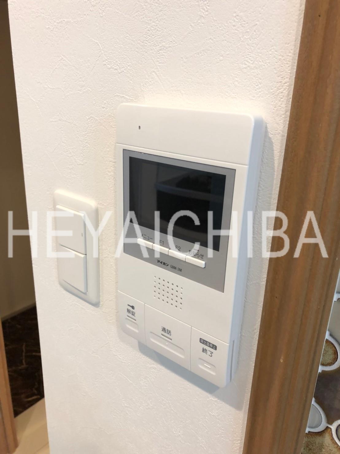 セキュリティ　モニター付きインターホン