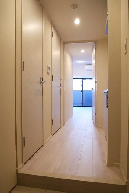 玄関　弊社は都内全域の物件をご紹介可能です！