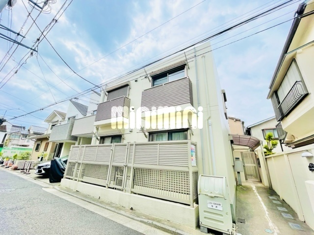 建物外観　東中野の閑静な住宅街に佇む単身者おススメ物件