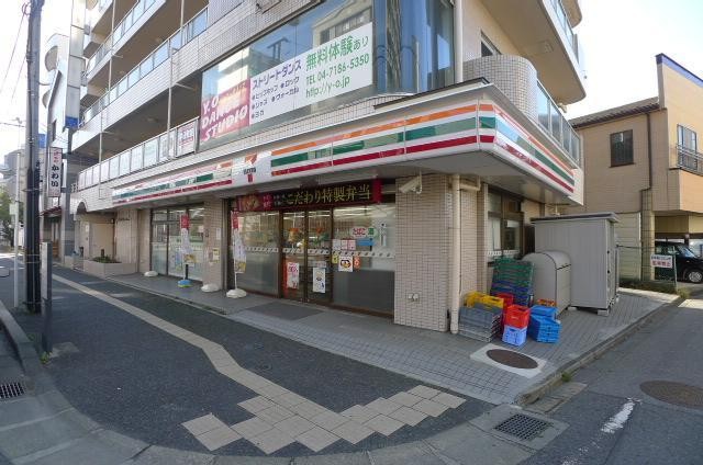 コンビニ　セブンイレブン（コンビニ）まで155m