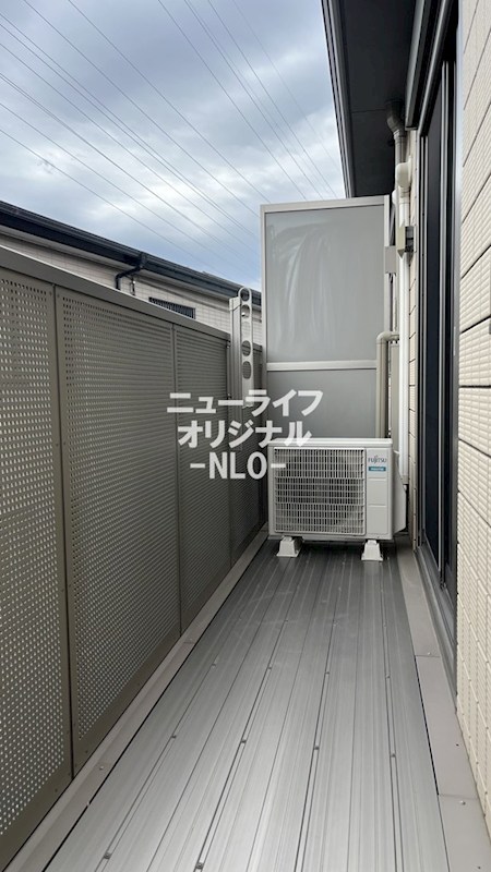 バルコニー　物干し竿を3本程度設置できます！