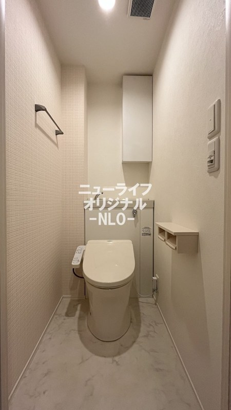 トイレ　トイレには快適な温水洗浄便座付