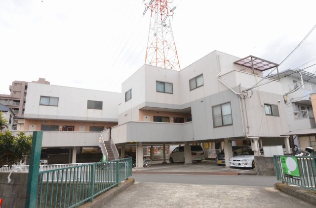 建物外観　敷地内に駐輪場あります！