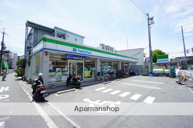 コンビニ　ファミリーマート摂津正雀駅前店（コンビニ）まで90m