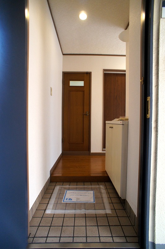 玄関　同じ間取りの別のお部屋の写真です
