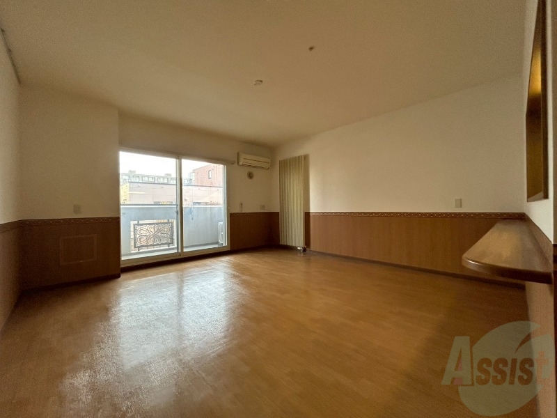 居室・リビング　広くてキレイなお部屋が広がっていて、充実した生活が送れそう。