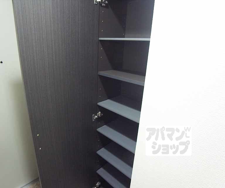 収納　靴箱です。