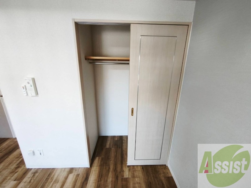 収納　収納もバッチリあるのでお部屋が片付きますよ！