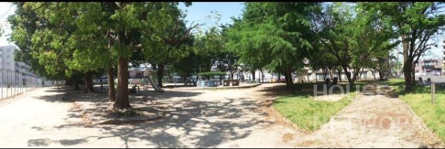 中学校　京都市立西京極中学校（中学校）まで842m
