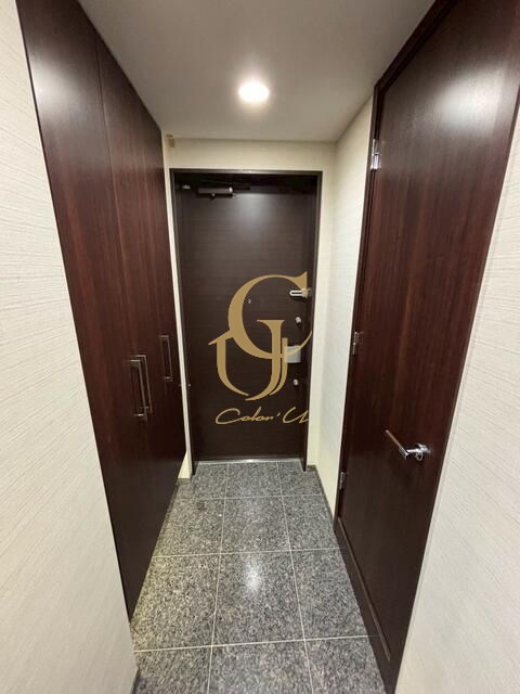 玄関　※別室参考画像となります。