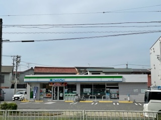 コンビニ　ファミリーマート中江二丁目店（コンビニ）まで350m