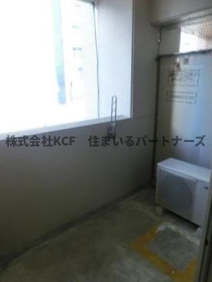 バルコニー　暖かな日差しのふりそそぐバルコニー