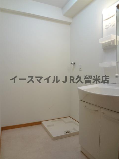 洗面設備　脱衣スペースもあります