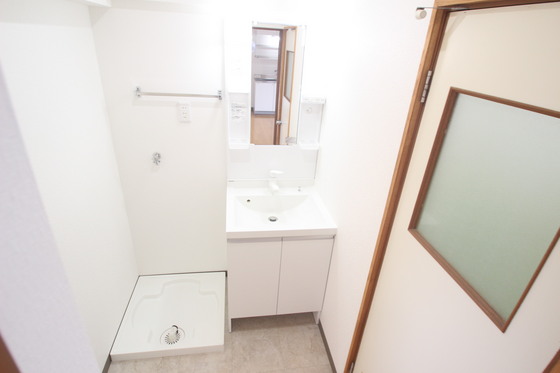 洗面設備　※別部屋の写真です