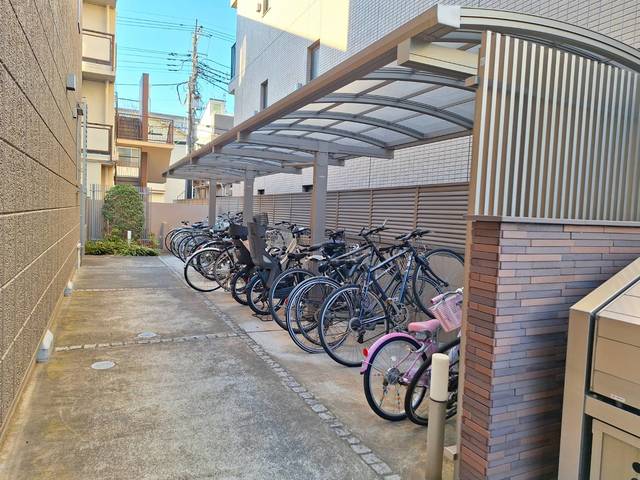 駐車場　★駐輪場★