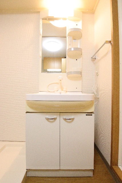 洗面設備　※別室の参考写真の為、現況優先です。