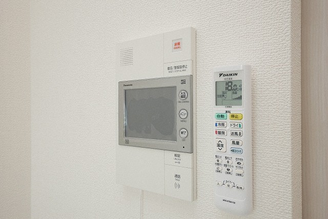セキュリティ　モニター付きインターホンです