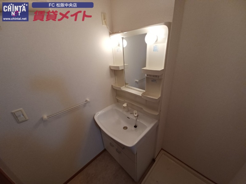 洗面設備　－反転タイプ参考写真