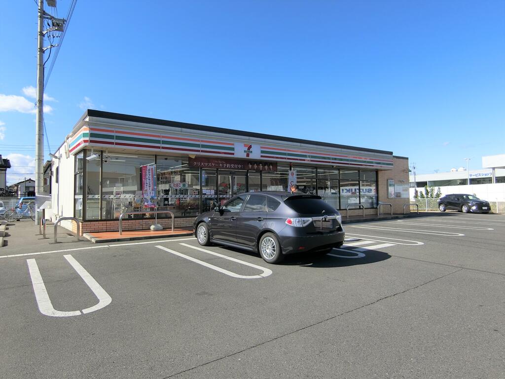 コンビニ　セブンイレブン前橋青柳町南店（コンビニ）まで734m