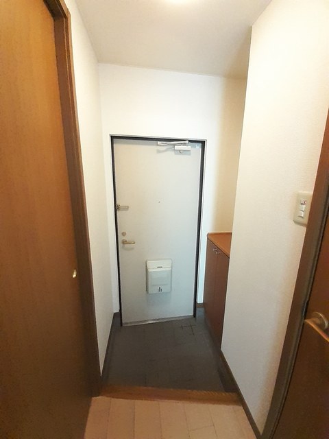 玄関　図面と現状に相違がある場合には現状を優先