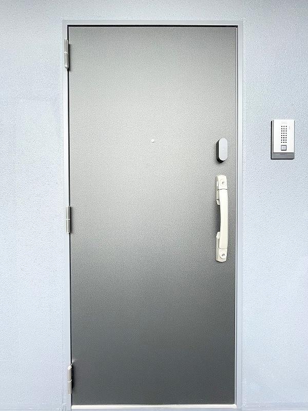 玄関　玄関外側・電子ロック