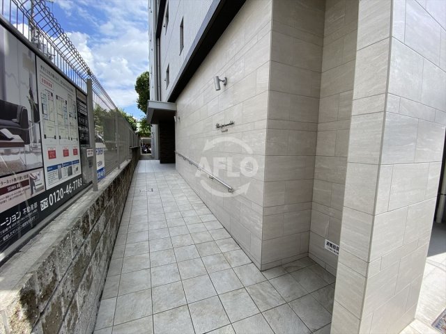エントランス　BLEU ET GRIS上町台　エントランス