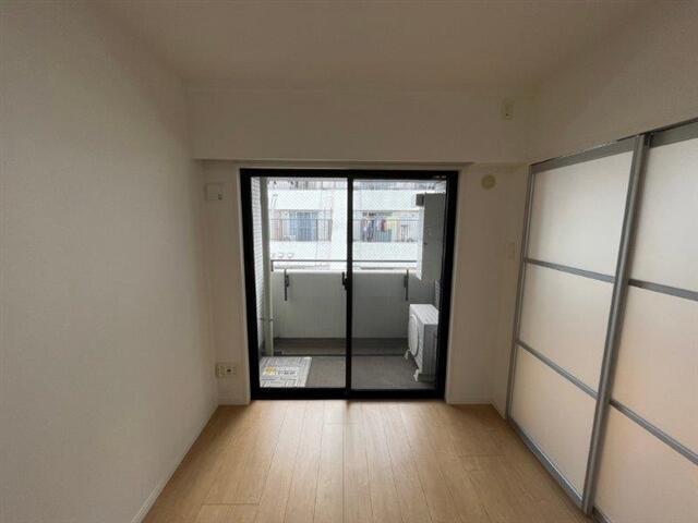 居室・リビング　※別部屋参考写真