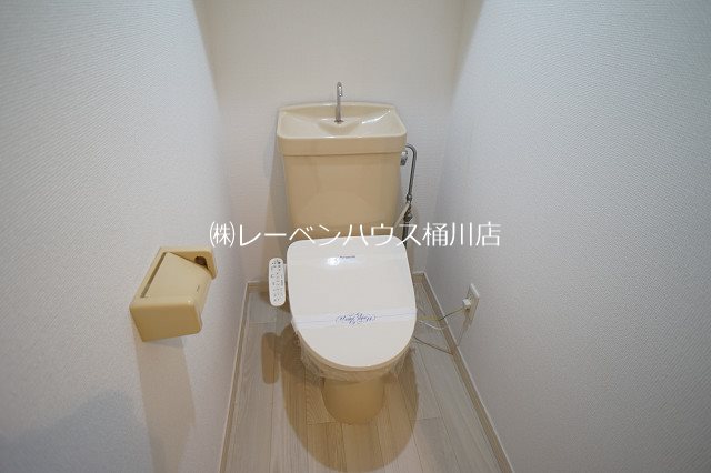 トイレ　レーベンハウス桶川店へ　048-787-5511
