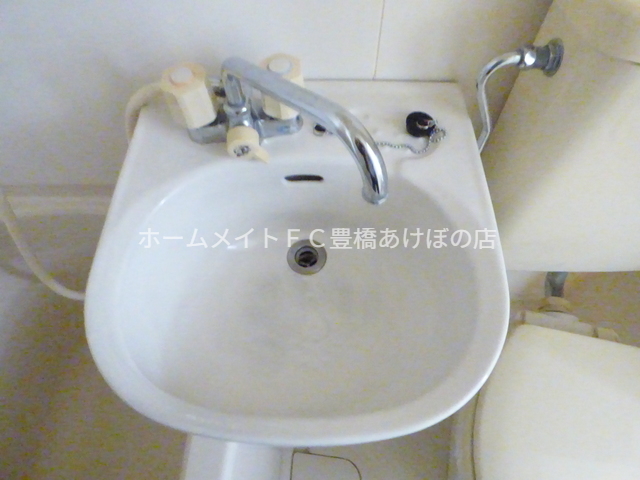 洗面設備　同型別部屋写真