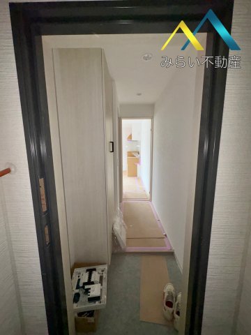 玄関　自社撮影写真　建築中