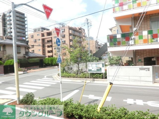 眺望　閑静な住宅街です。